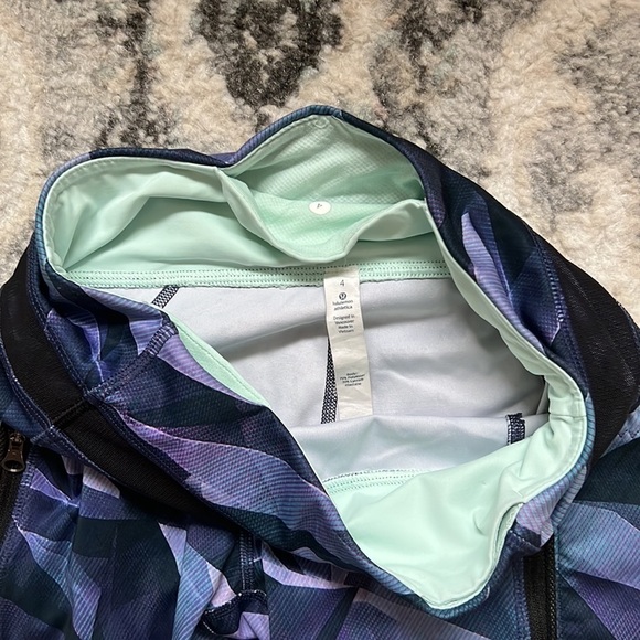 Lululemon Inspire Leggings - Picture 5 of 9